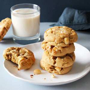 Salted Caramel and Macadamia Nut Cookies